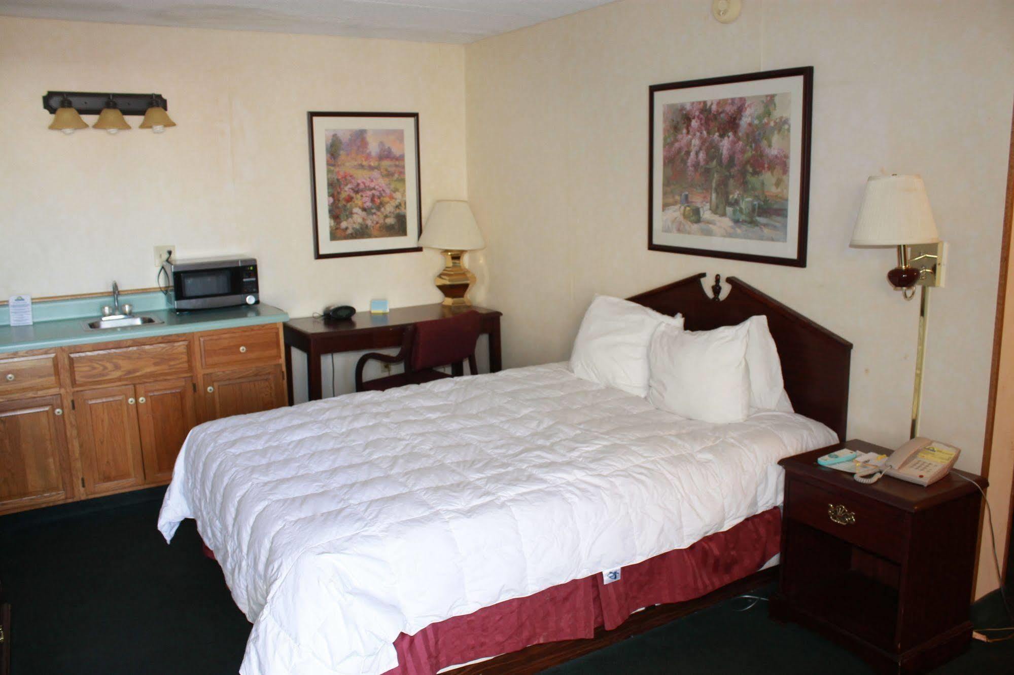 Days Inn By Wyndham Davenport Ia Exteriér fotografie